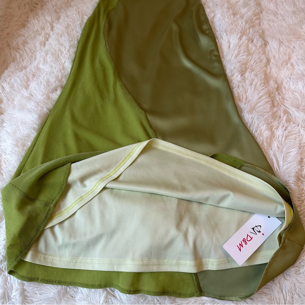 D&M Women’s Green Maxi Dress Evening Wedding Party Dress Size: Medium NWT - Picture 4 of 11